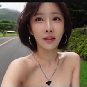 名媛sunwall：健身达人露天车女神，3V-1.1G视频，时长26分